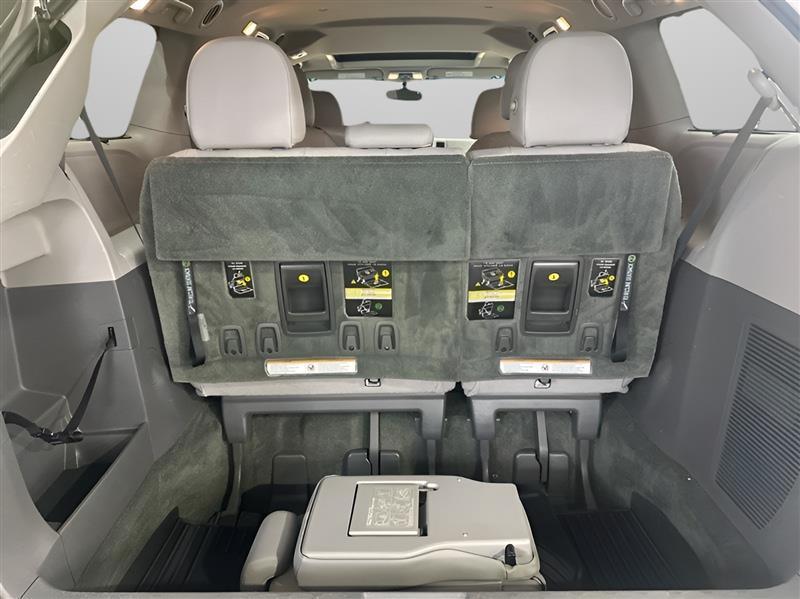 Toyota Sienna XLE 2017