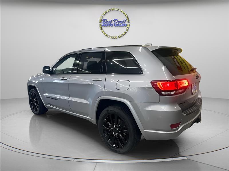 Jeep Grand Cherokee Laredo X 4WD 2021