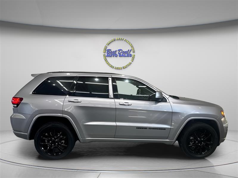 Jeep Grand Cherokee Laredo X 4WD 2021