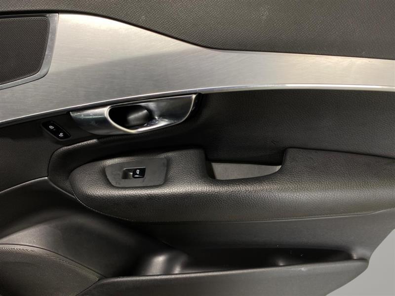 Volvo XC90 T5 Momentum 2018