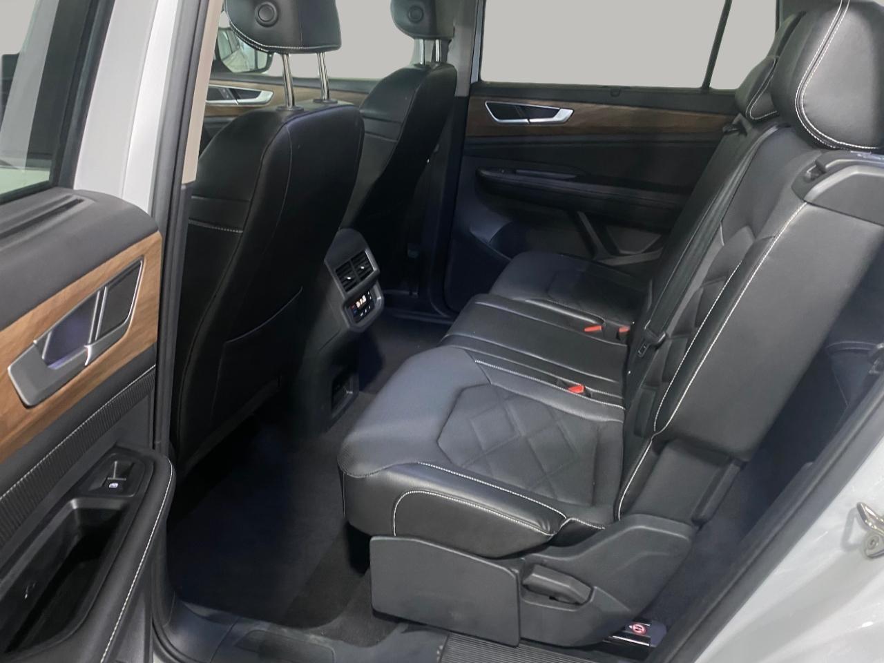 Volkswagen Atlas SE w/Technology 4MOTION 2024