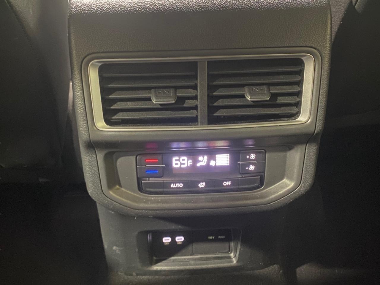 Volkswagen Atlas SE w/Technology 4MOTION 2024