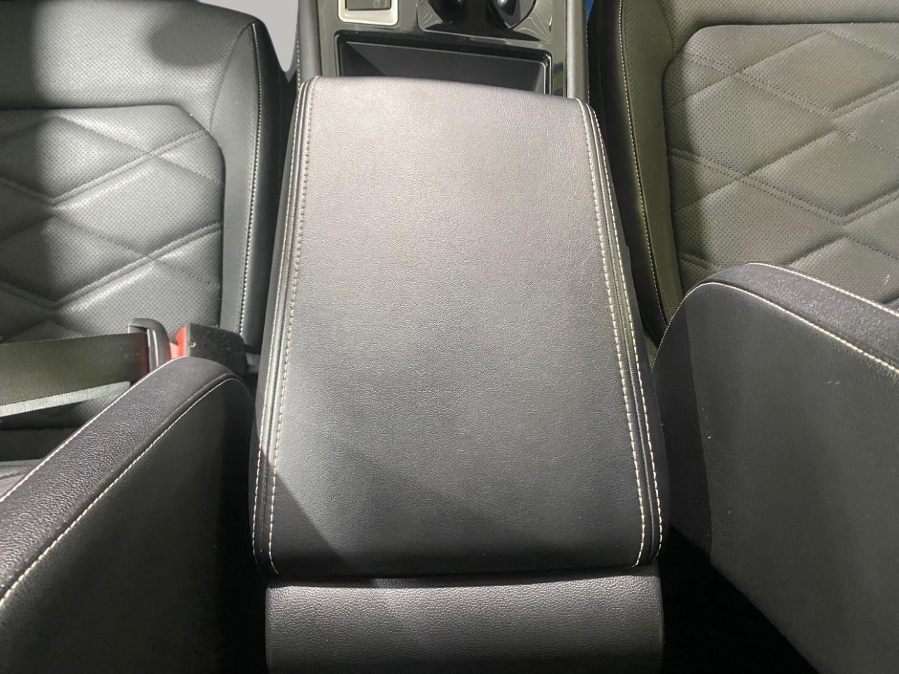 Volkswagen Atlas SE w/Technology 4MOTION 2024