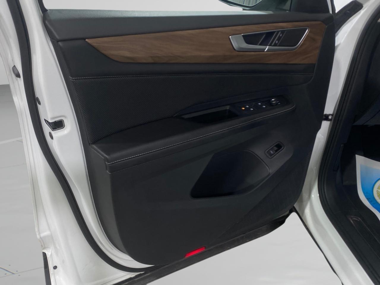 Volkswagen Atlas SE w/Technology 4MOTION 2024