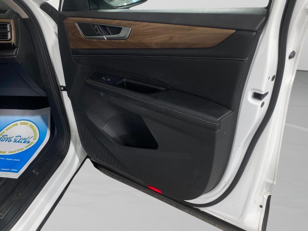 Volkswagen Atlas SE w/Technology 4MOTION 2024