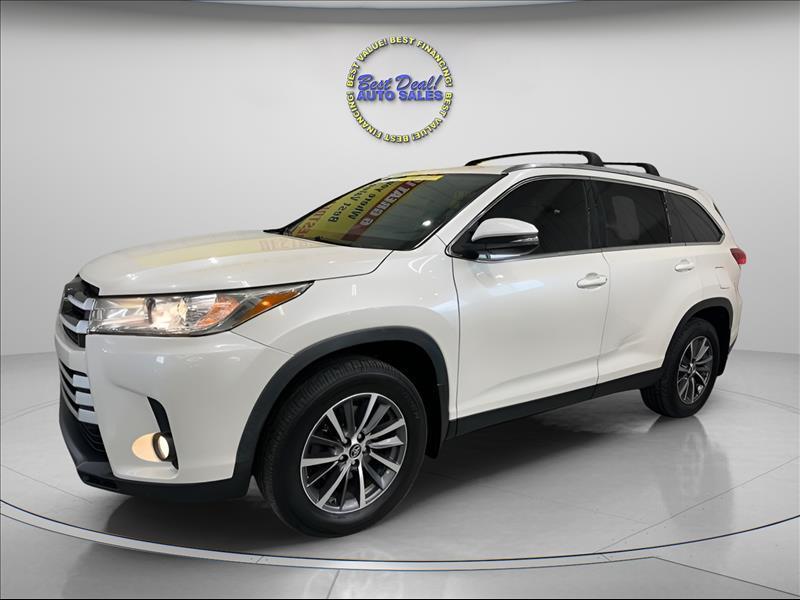 2019 Toyota Highlander XLE AWD 4DR SUV
