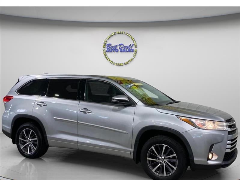 Toyota Highlander XLE AWD V6 2017