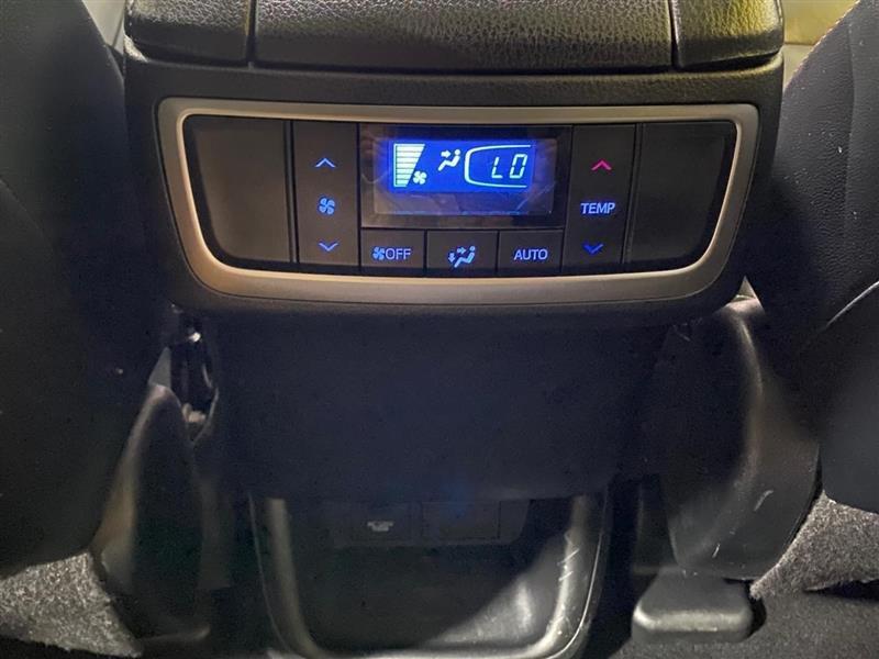 Toyota Highlander XLE AWD V6 2017