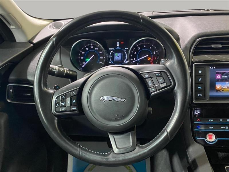 Jaguar F-Pace 35t Prestige 2017
