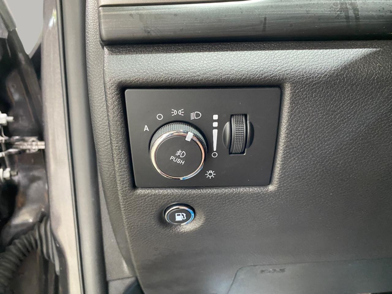 Jeep Grand Cherokee Altitude 4D SUV 4WD 2019