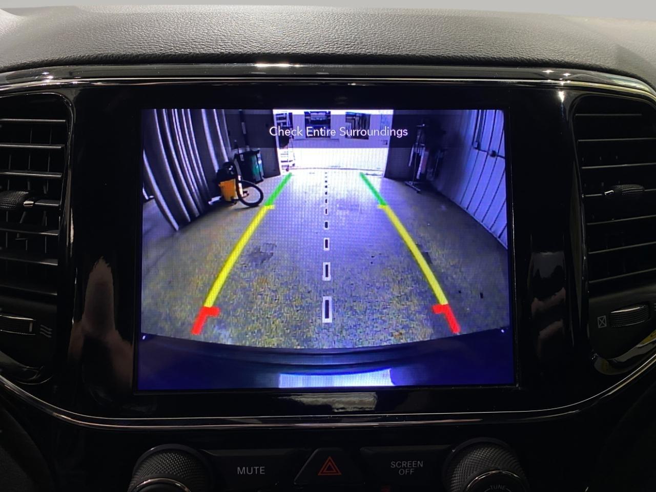 Jeep Grand Cherokee Altitude 4D SUV 4WD 2019
