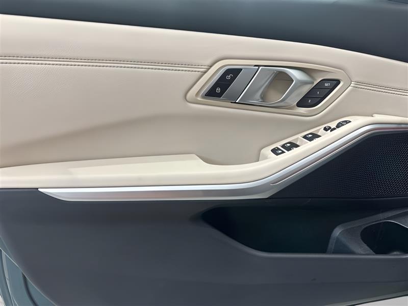 BMW 3-Series 330i xDrive 2021