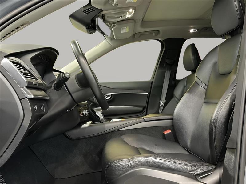 Volvo XC90 T6 Momentum AWD 2020
