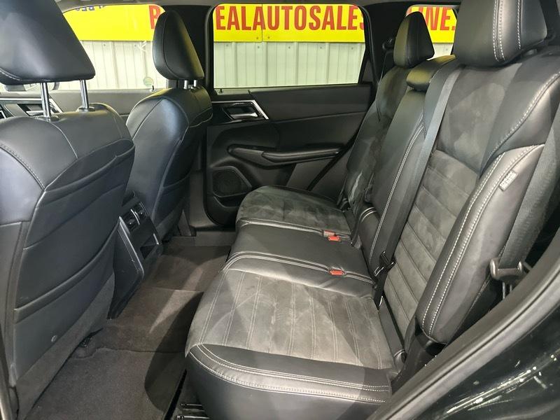 Mitsubishi Outlander SE 2WD 2022