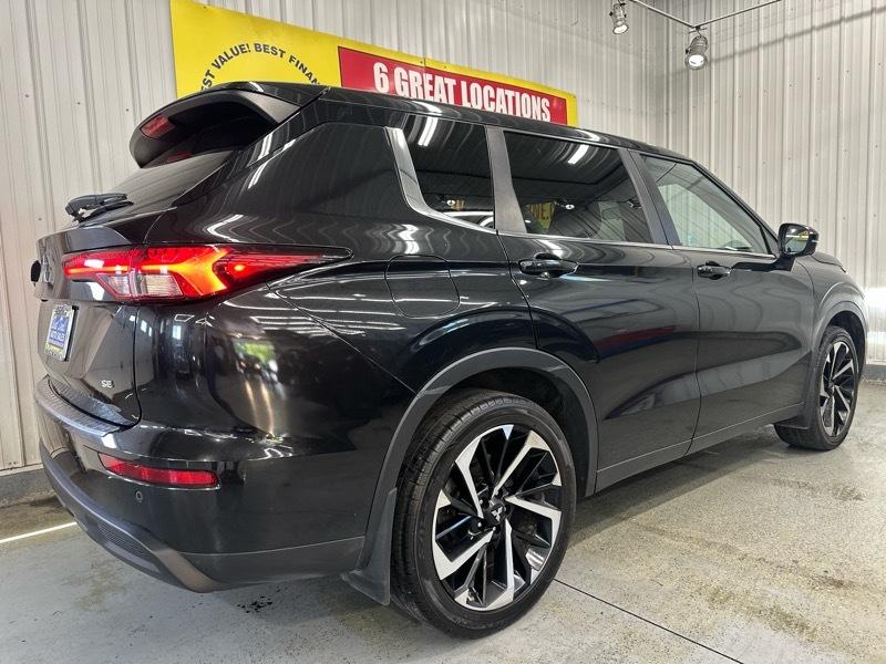 Mitsubishi Outlander SE 2WD 2022