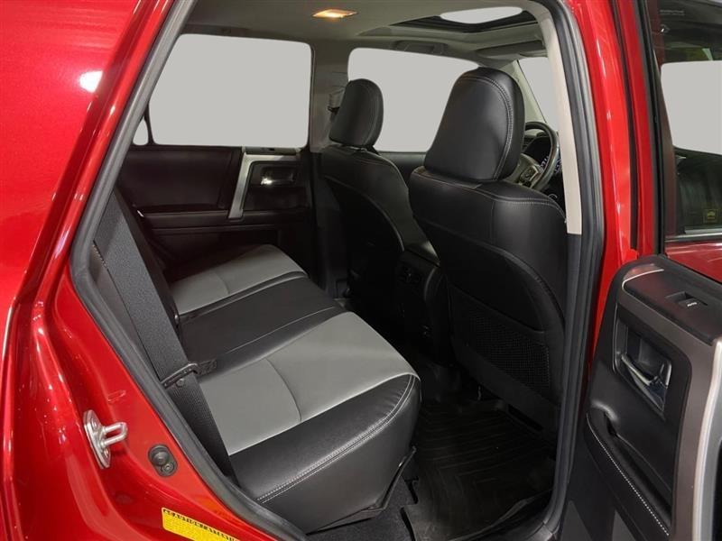 Toyota 4Runner SR5 4WD 2016