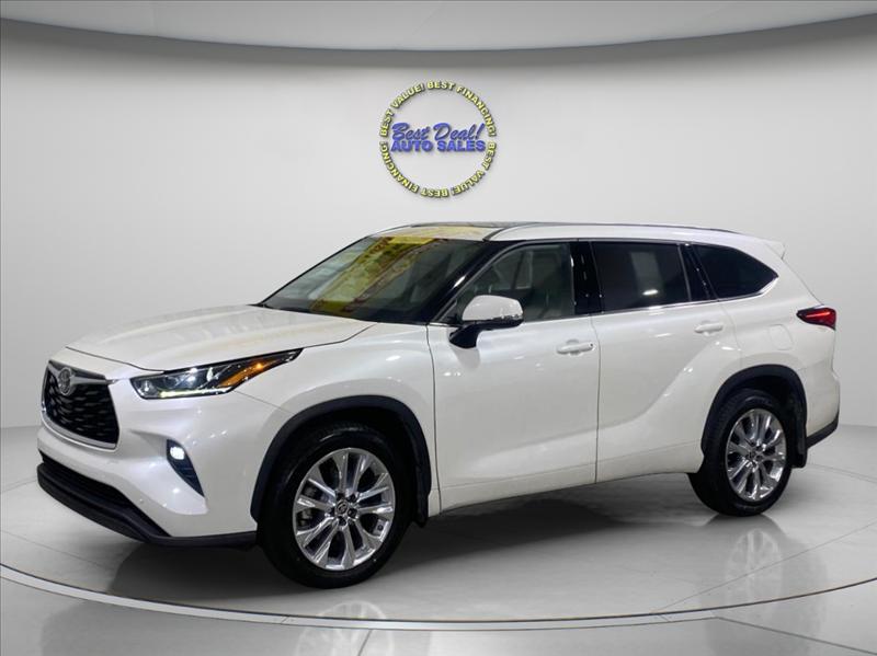 Toyota Highlander Limited AWD V6 2021