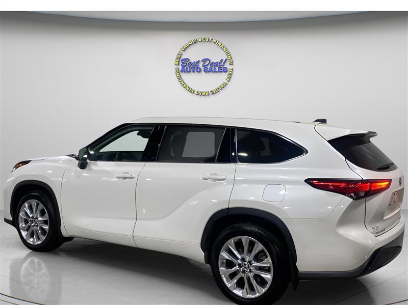 Toyota Highlander Limited AWD V6 2021