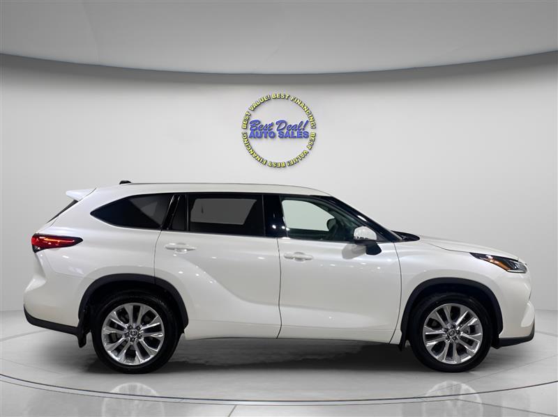 Toyota Highlander Limited AWD V6 2021