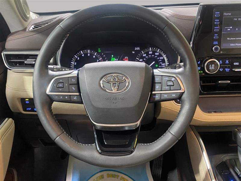 Toyota Highlander Limited AWD V6 2021