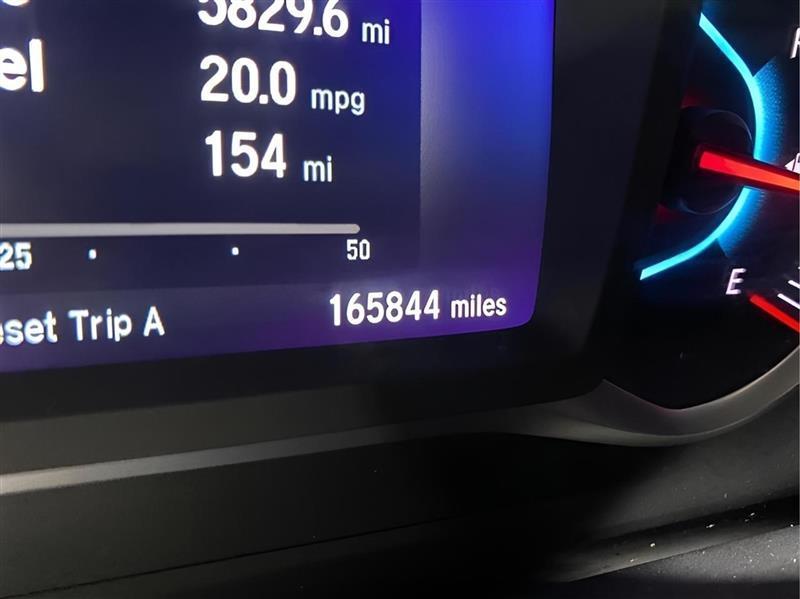 Honda Pilot Touring AWD w/Rear Captains Chairs 2021