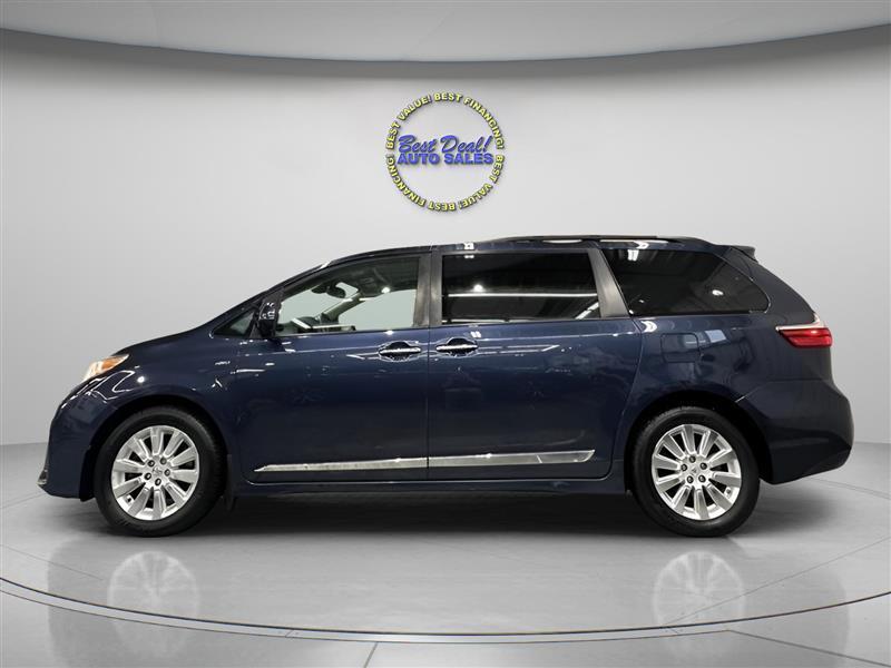 Toyota Sienna XLE 7-Passenger AWD 2019