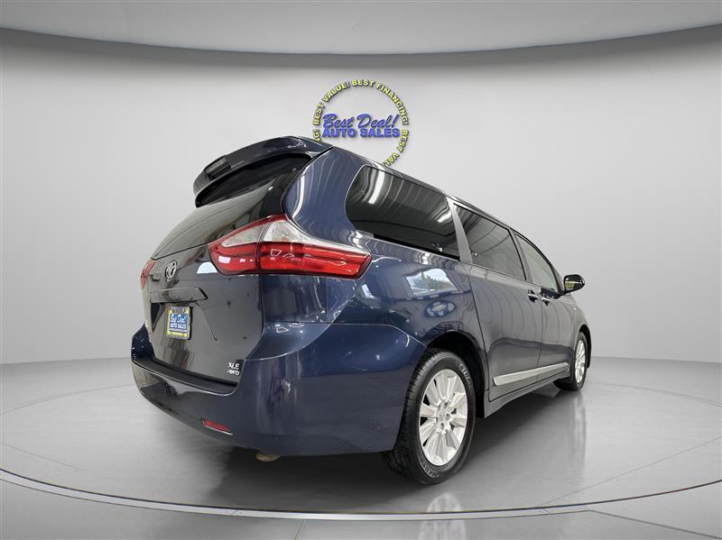 Toyota Sienna XLE 7-Passenger AWD 2019