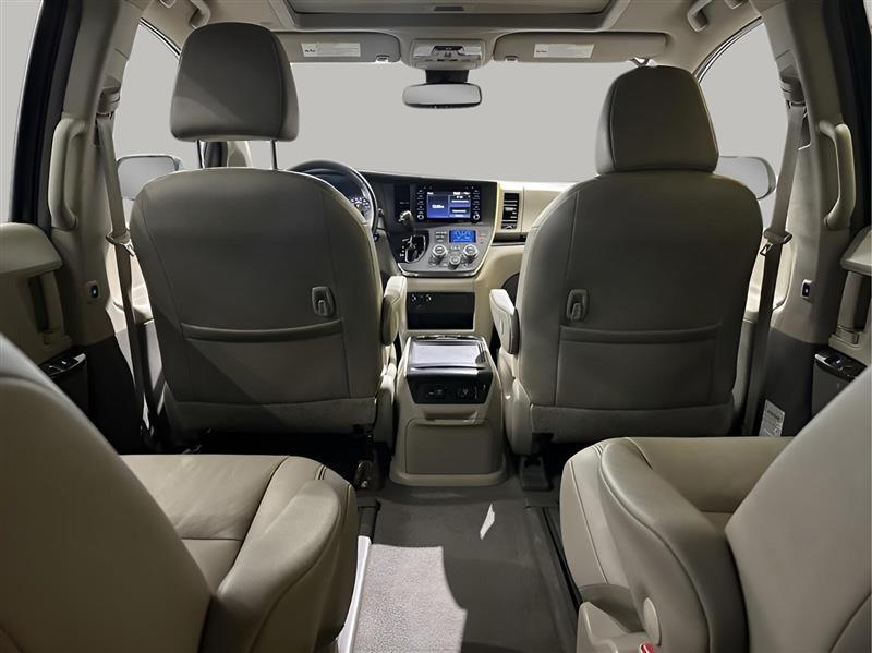 Toyota Sienna XLE 7-Passenger AWD 2019