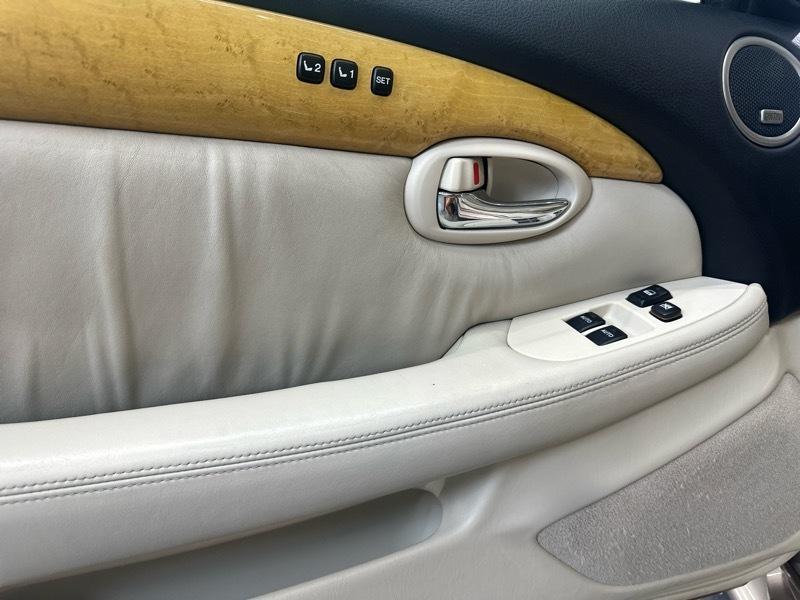 Lexus SC 430 Convertible 2002