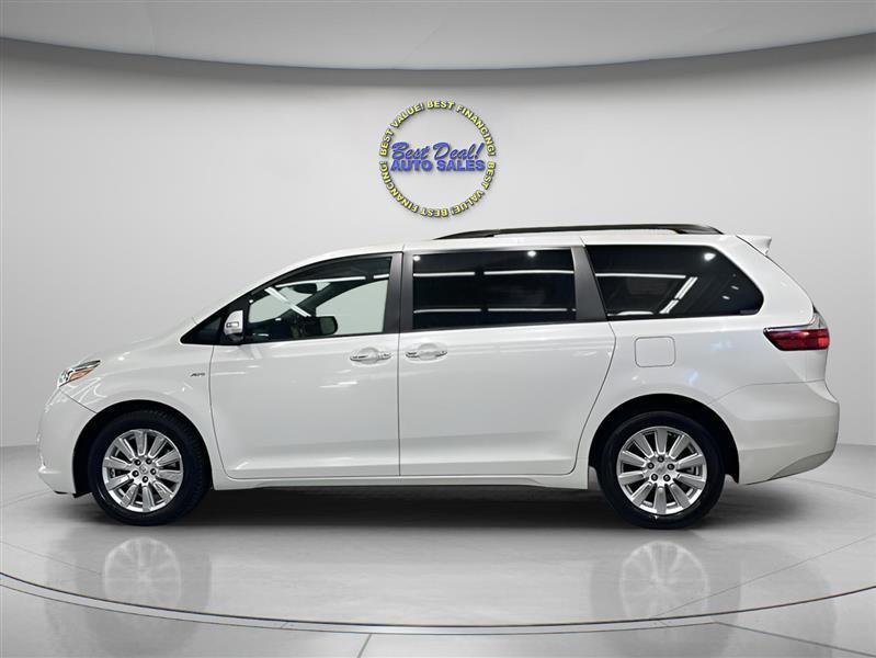 Toyota Sienna Limited Premium 7-Passenger 2017