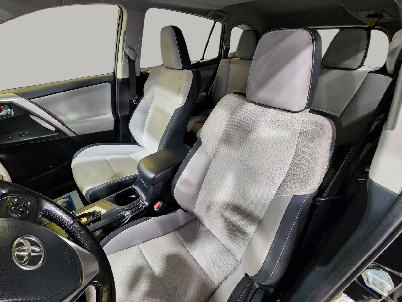 Toyota RAV4 Hybrid  2016