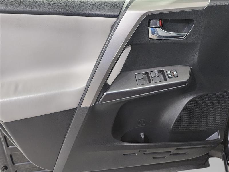 Toyota RAV4 Hybrid  2016