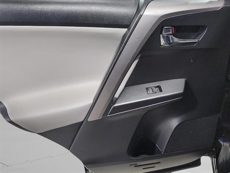 Toyota RAV4 Hybrid  2016