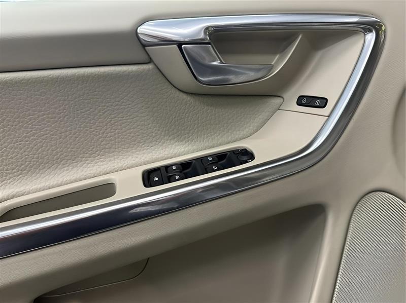 Volvo XC60 3.2 AWD 2013