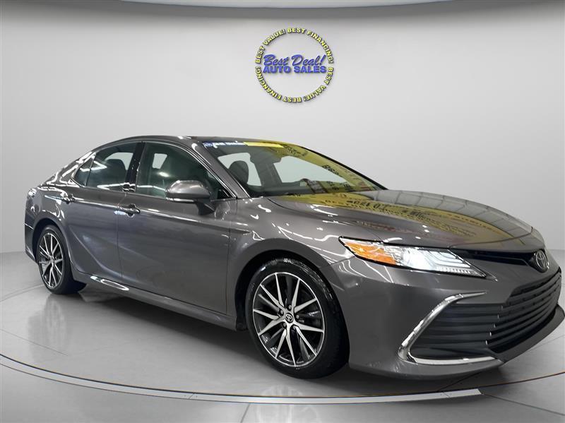 Toyota Camry XLE V6 2022