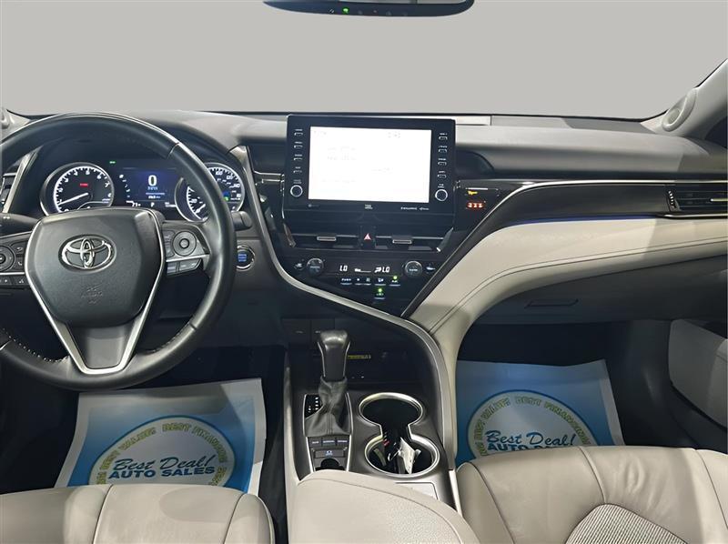 Toyota Camry XLE V6 2022