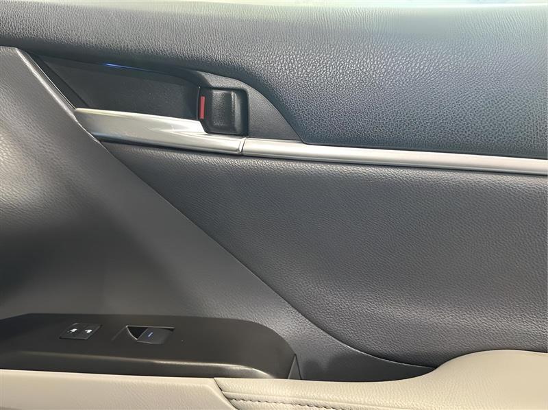 Toyota Camry XLE V6 2022