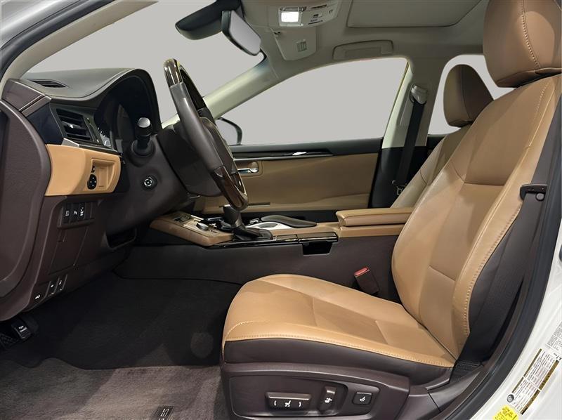 Lexus ES 350 Sedan 2017