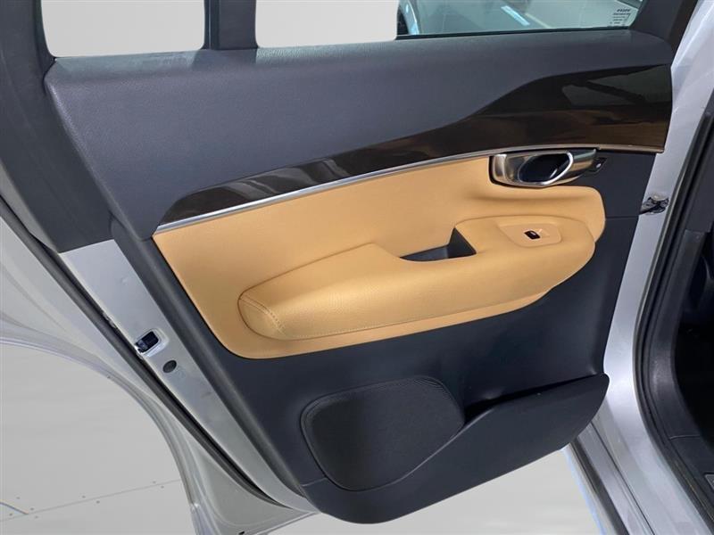 Volvo XC90 T6 Momentum AWD 2019