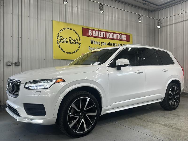 2022 Volvo XC90 T6 Momentum AWD
