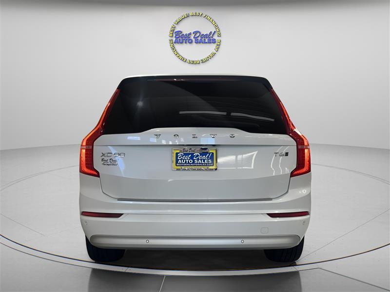 Volvo XC90 T6 Momentum AWD 2022