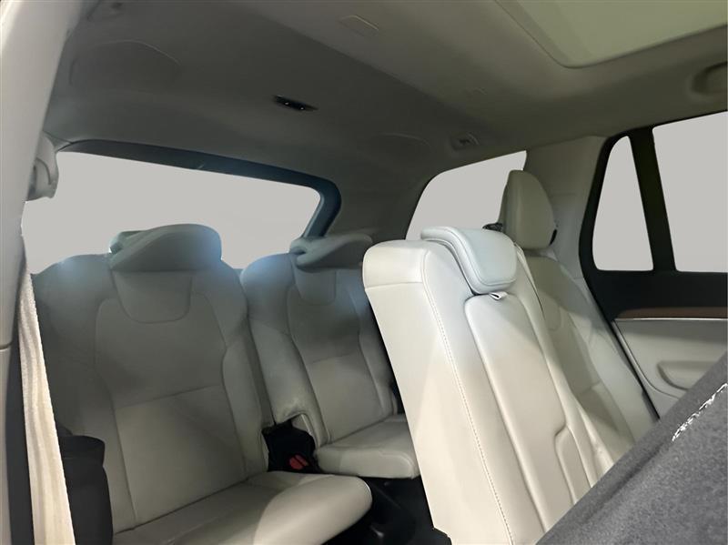 Volvo XC90 T6 Momentum AWD 2022