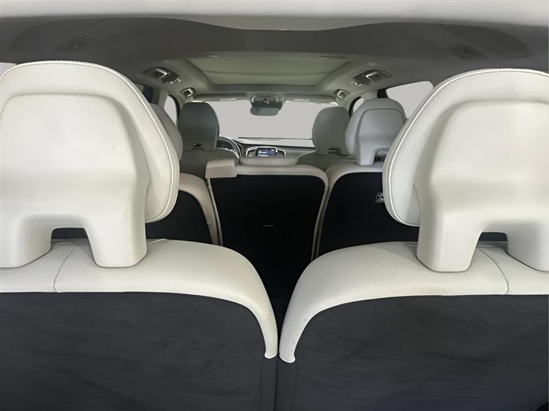 Volvo XC90 T6 Momentum AWD 2022