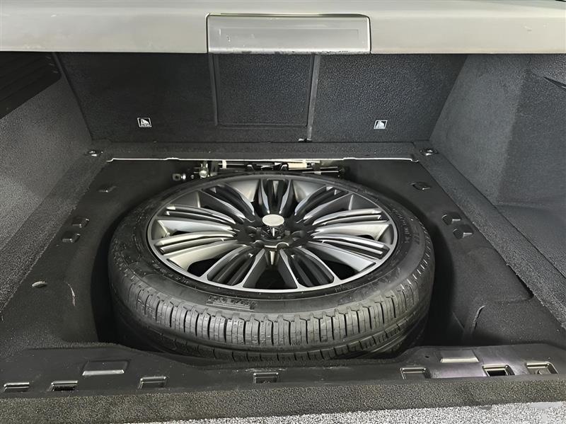 Land Rover Range Rover P525 HSE Westminster LWB 2021