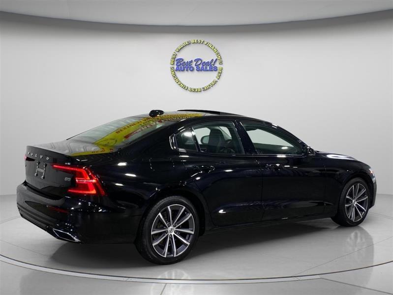 Volvo S60 B5 Momentum 2022