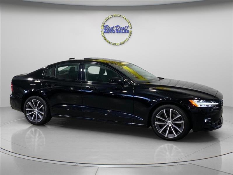 Volvo S60 B5 Momentum 2022