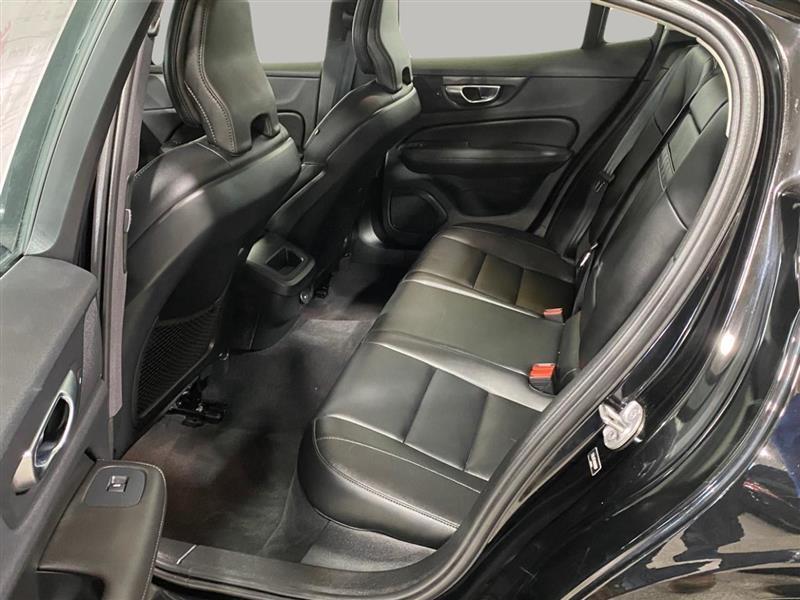 Volvo S60 B5 Momentum 2022