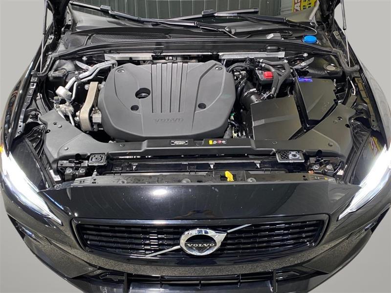 Volvo S60 B5 Momentum 2022