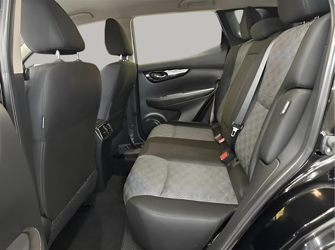 Nissan Rogue Sport SV AWD 2021