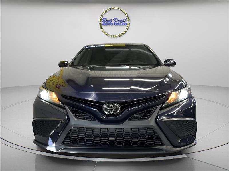 Toyota Camry SE AWD 2021